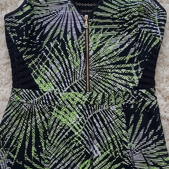 Guess Illusion Stripe Palm Print Fit & Flare Mini Dress w/ Crochet Back Womens 8 - Picture 5 of 16